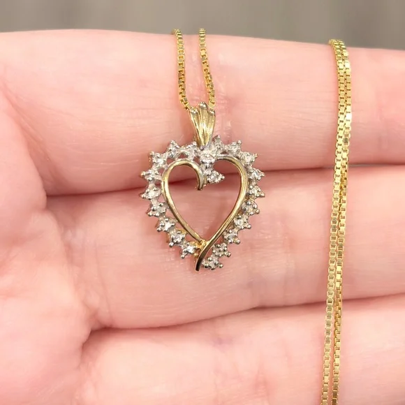 Vintage 10K Gold Open Heart Diamond Pendant: Dainty Feminine Charm - Picture 5 of 12